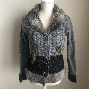 Unique black and gray sweater with faux fur
